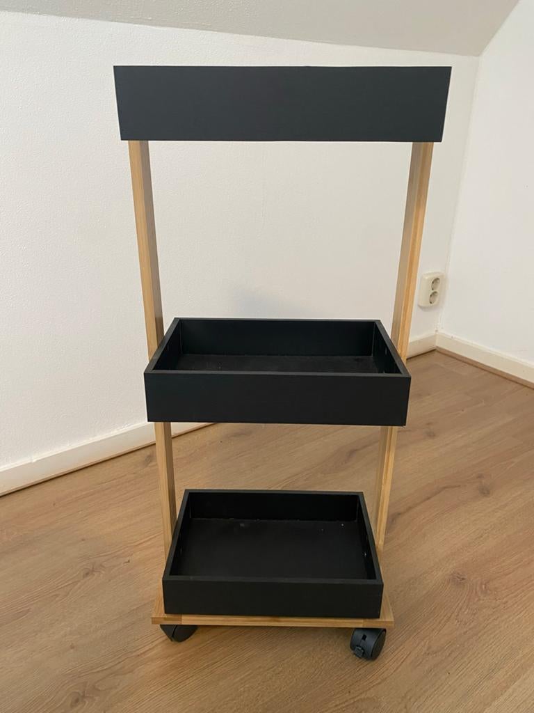 Houten trolley met 3 zwarte bakken op wieltjes, Ophalen, Zo goed als nieuw