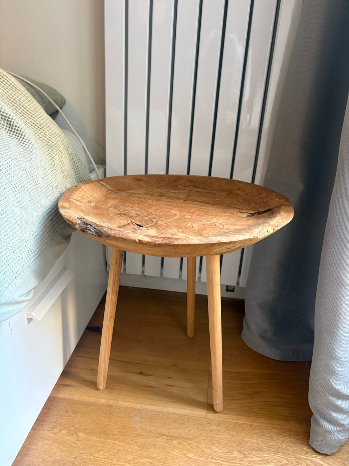 Kwantum houten bijzettafeltje / nachtkastje, Huis en Inrichting, Minder dan 55 cm, Gebruikt, Rond, Hout