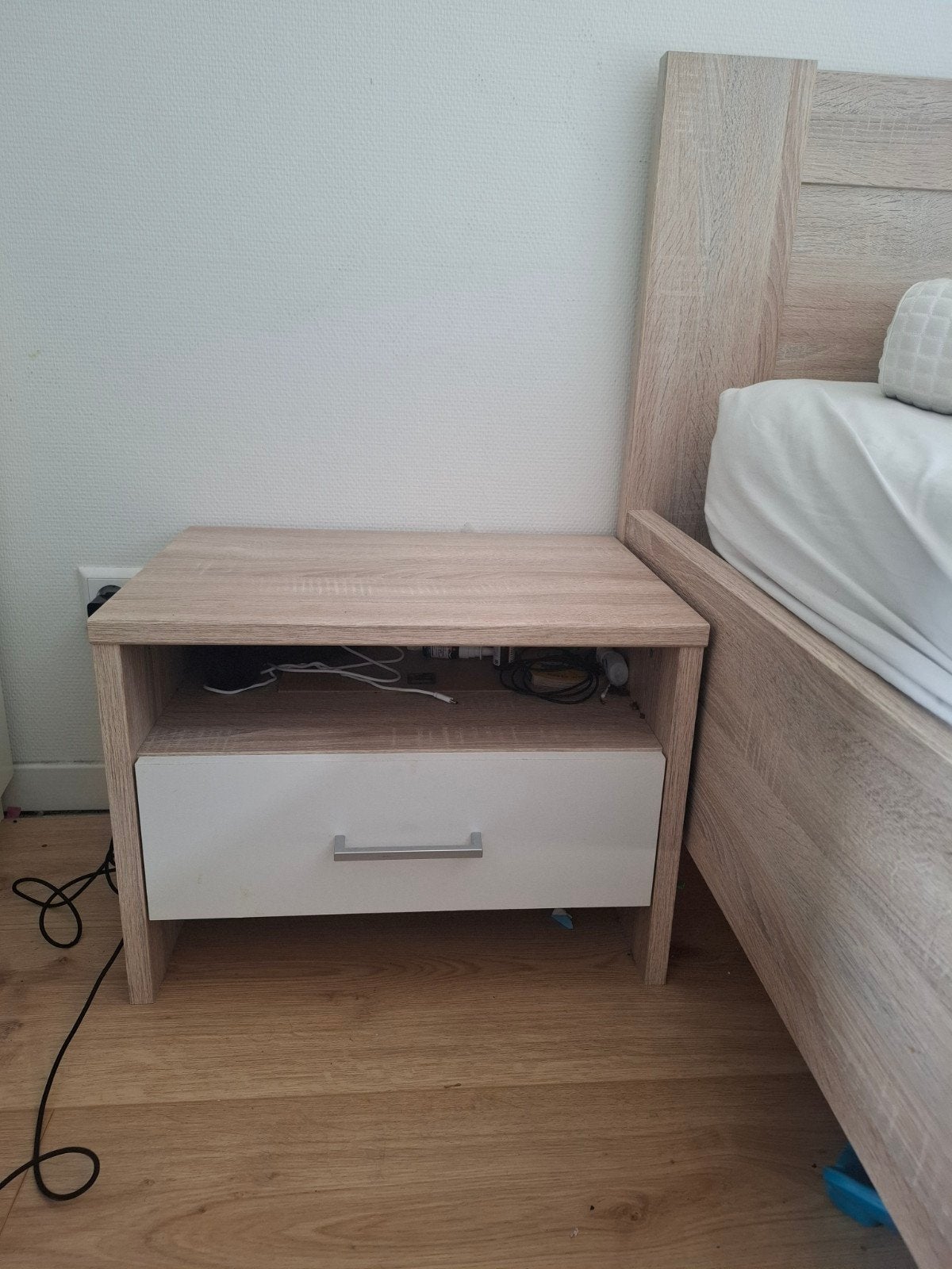 Tweepersoonsbed met nachtkastjes, Tweepersoons, Ophalen of Verzenden, Zo goed als nieuw, 160 cm