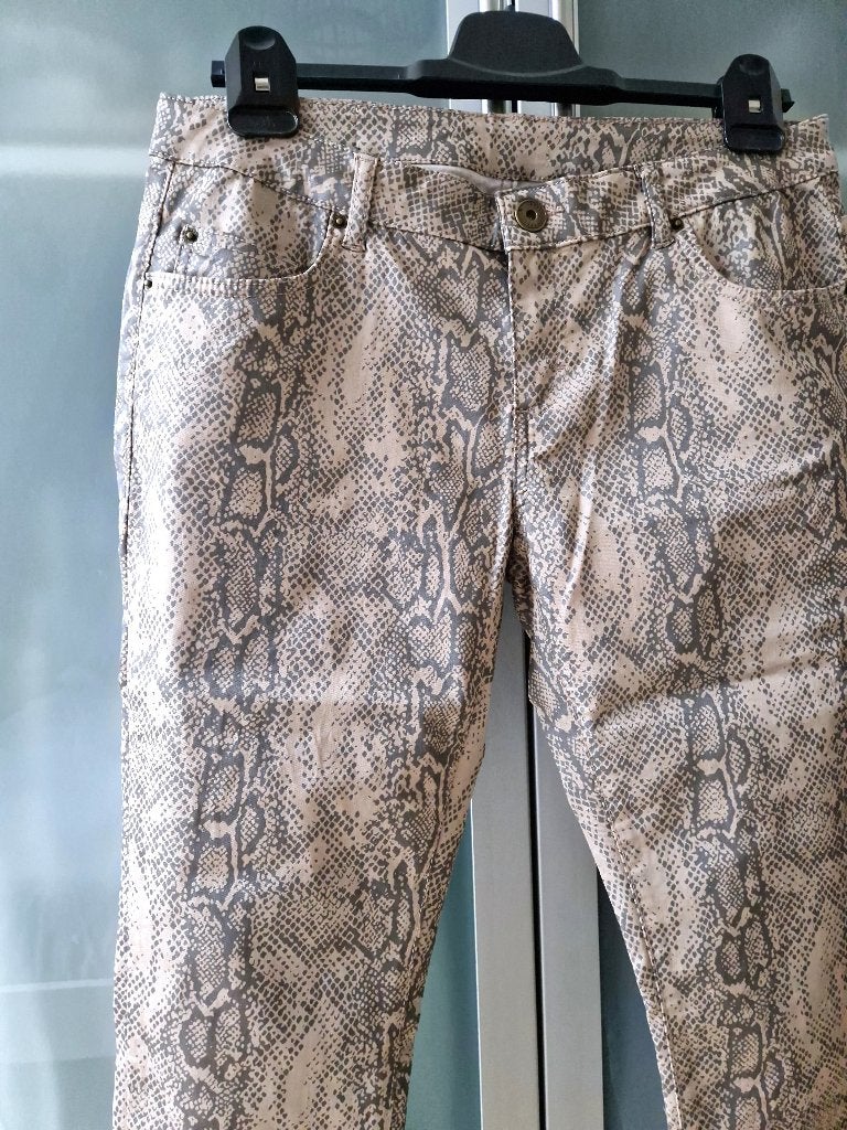 THE STING Bella Ragazza skinny slangenprint maat M, Maat 38/40 (M), Verzenden, THE STING Bella Ragazza, Beige