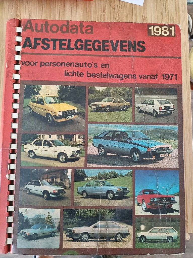 Autodata 1971-1981 Afstelgegevens, Ophalen of Verzenden