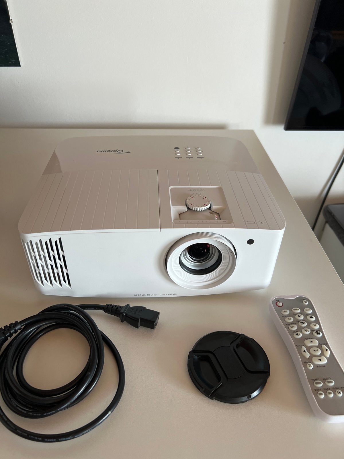 Optoma UHD42 4K Beamer - goede staat, incl. hardcase, Audio, Tv en Foto, Beamers, Verzenden, Zo goed als nieuw, DLP, Ultra HD (4K)