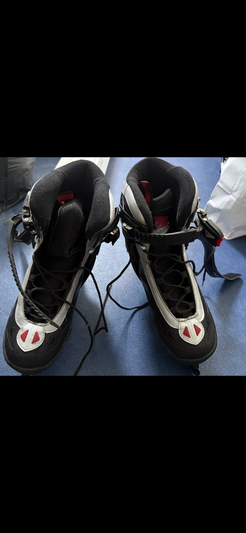Nijdam Black Panther IJshockeyschaats Semi-Softboot Maat 41, Ophalen, Zo goed als nieuw, IJshockeyschaatsen, Nijdam