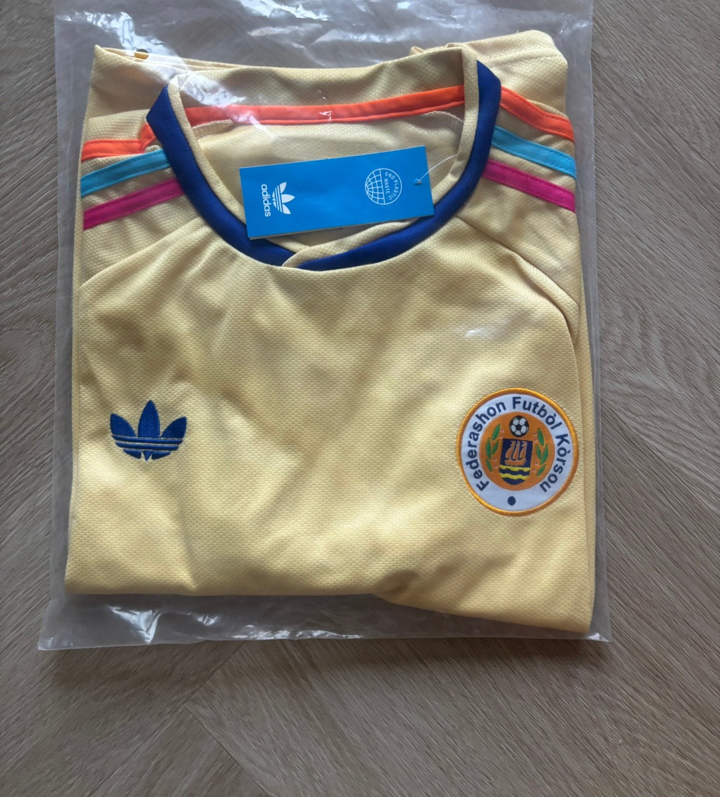 Originele voetbalshirt Curaçao, Maat M, Ophalen of Verzenden, Nieuw, Shirt