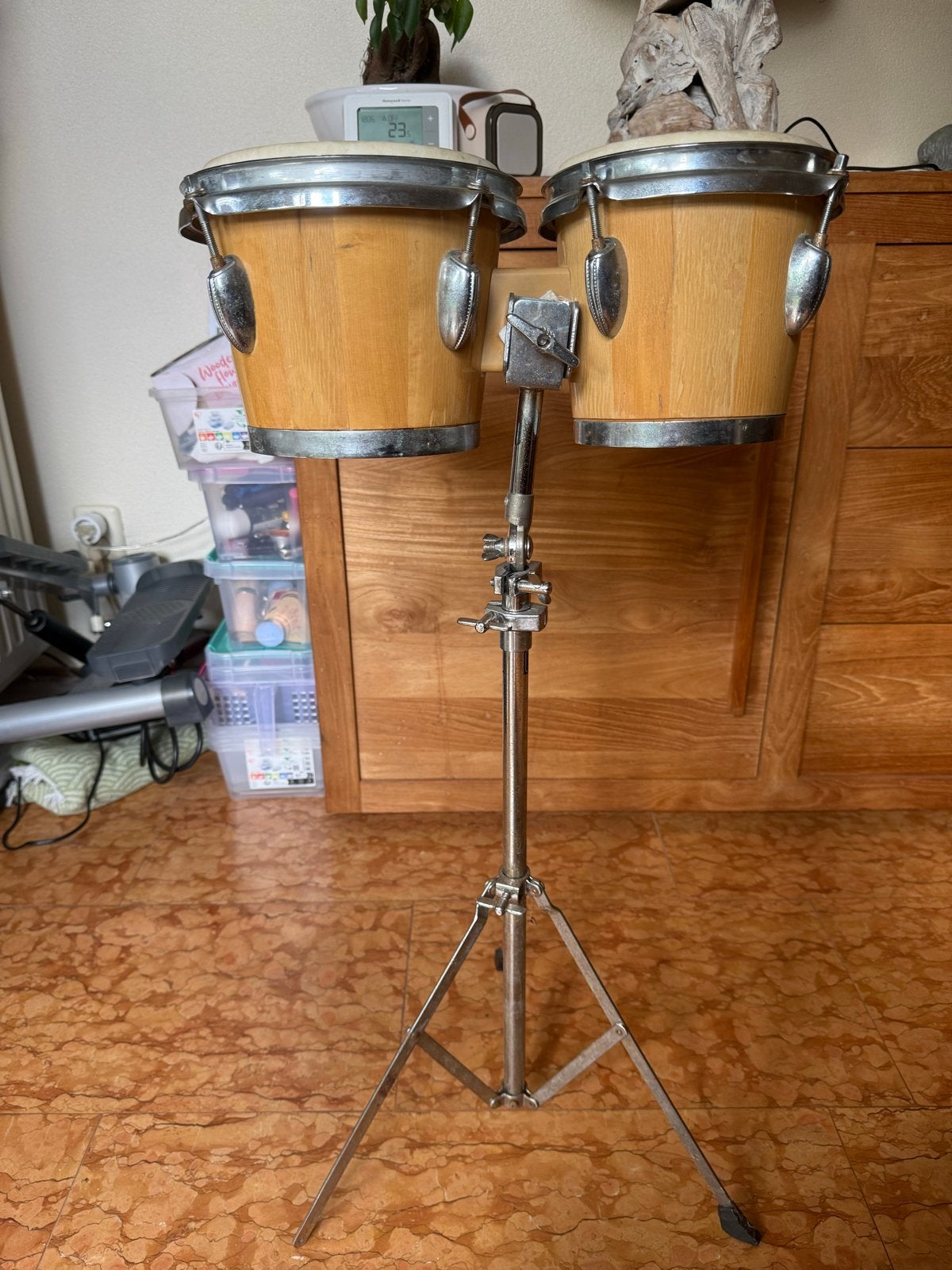 Bongo's op standaard - Gebruikt, Muziek en Instrumenten, Percussie, Ophalen, Gebruikt, Trommel