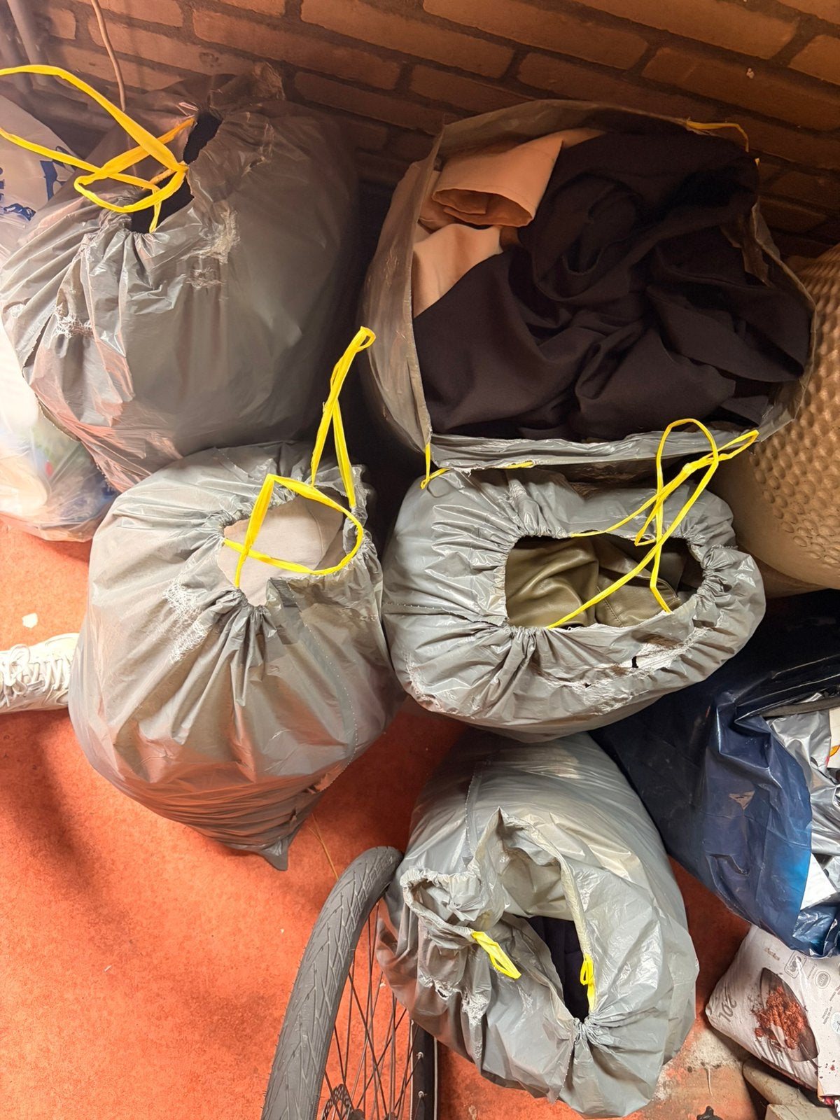 5 zakken vol dames kleding maat S+ een pakketje kleding, Ophalen, Zo goed als nieuw, Maat 36 (S)