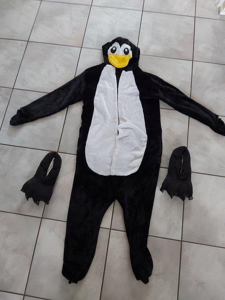 Onesie Pinguin met sloffen/pantoffels zgan, Carnaval, Maat 42/44 (L), Ophalen of Verzenden, Kleding