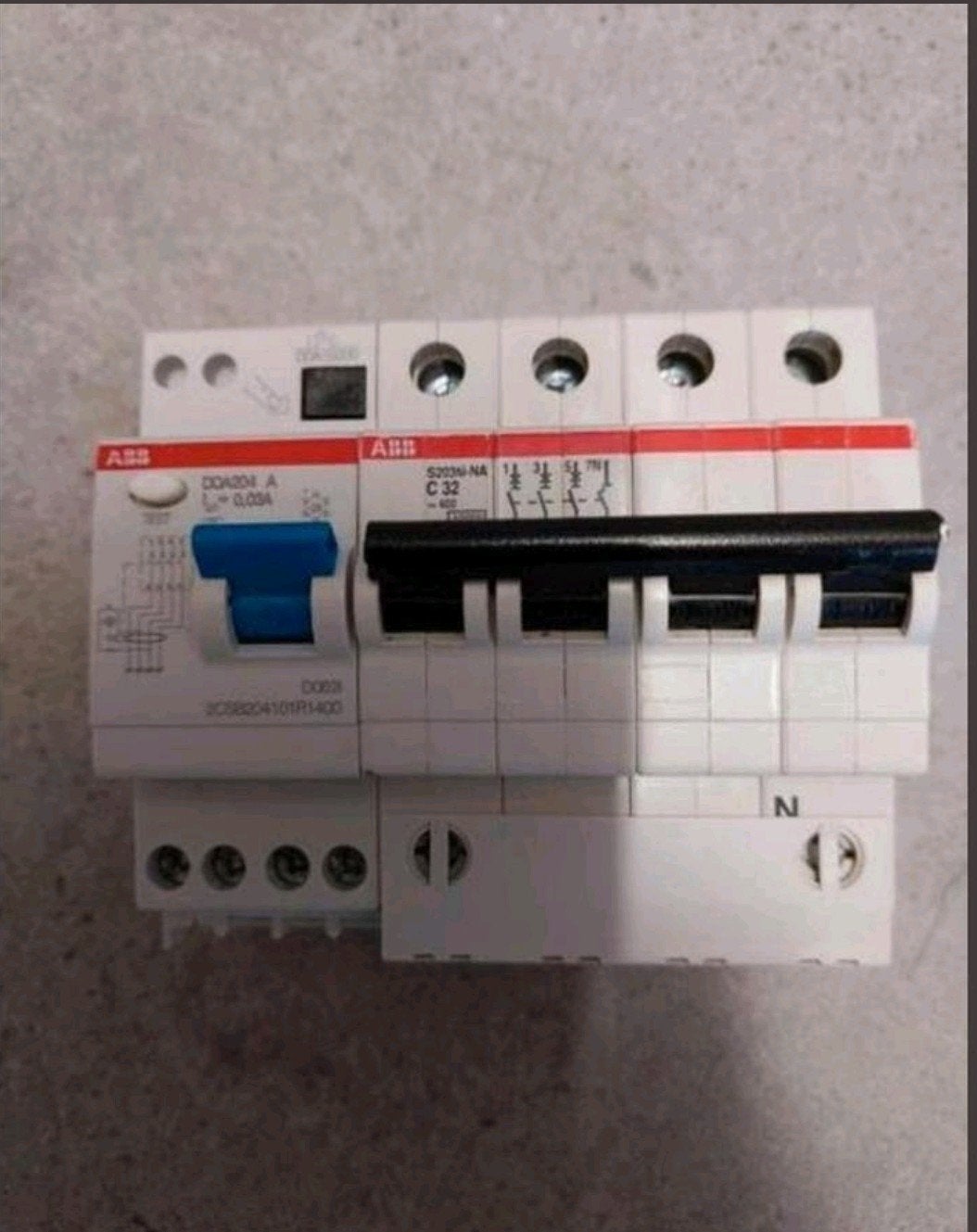DDA204A ABB S203M-NA C32 AUTOMAAT  METERKAST GROEPEN, Ophalen of Verzenden, Gebruikt