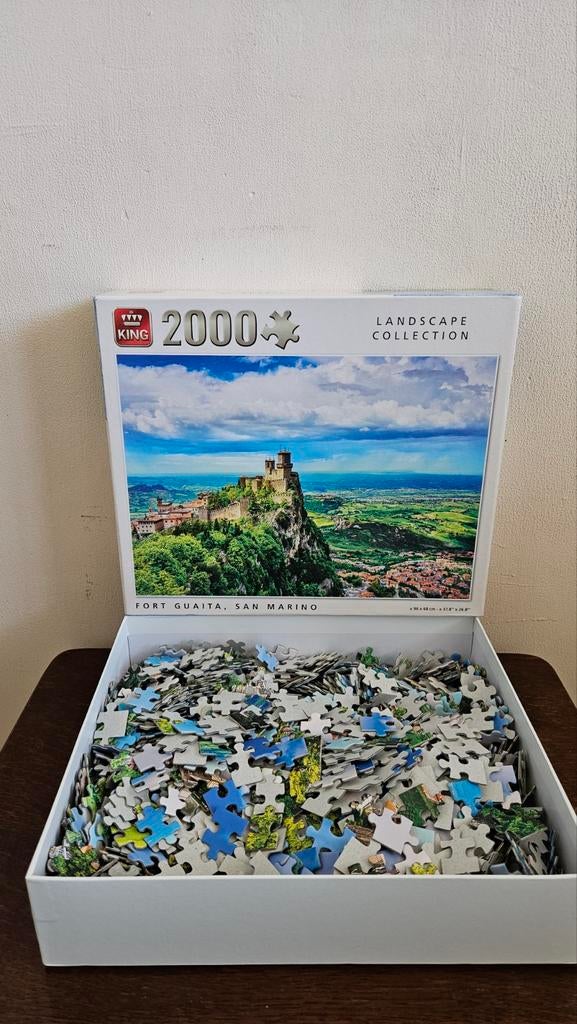 King puzzel 2000 stukjes Fort Guaita, San Marino, Ophalen