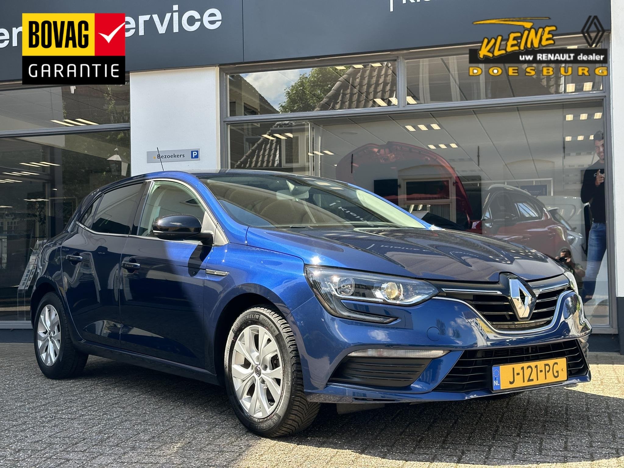 Renault Mégane IV TCe 140 EDC Limited | All seasonbanden |, Stof, Gebruikt, Euro 6, 4 cilinders