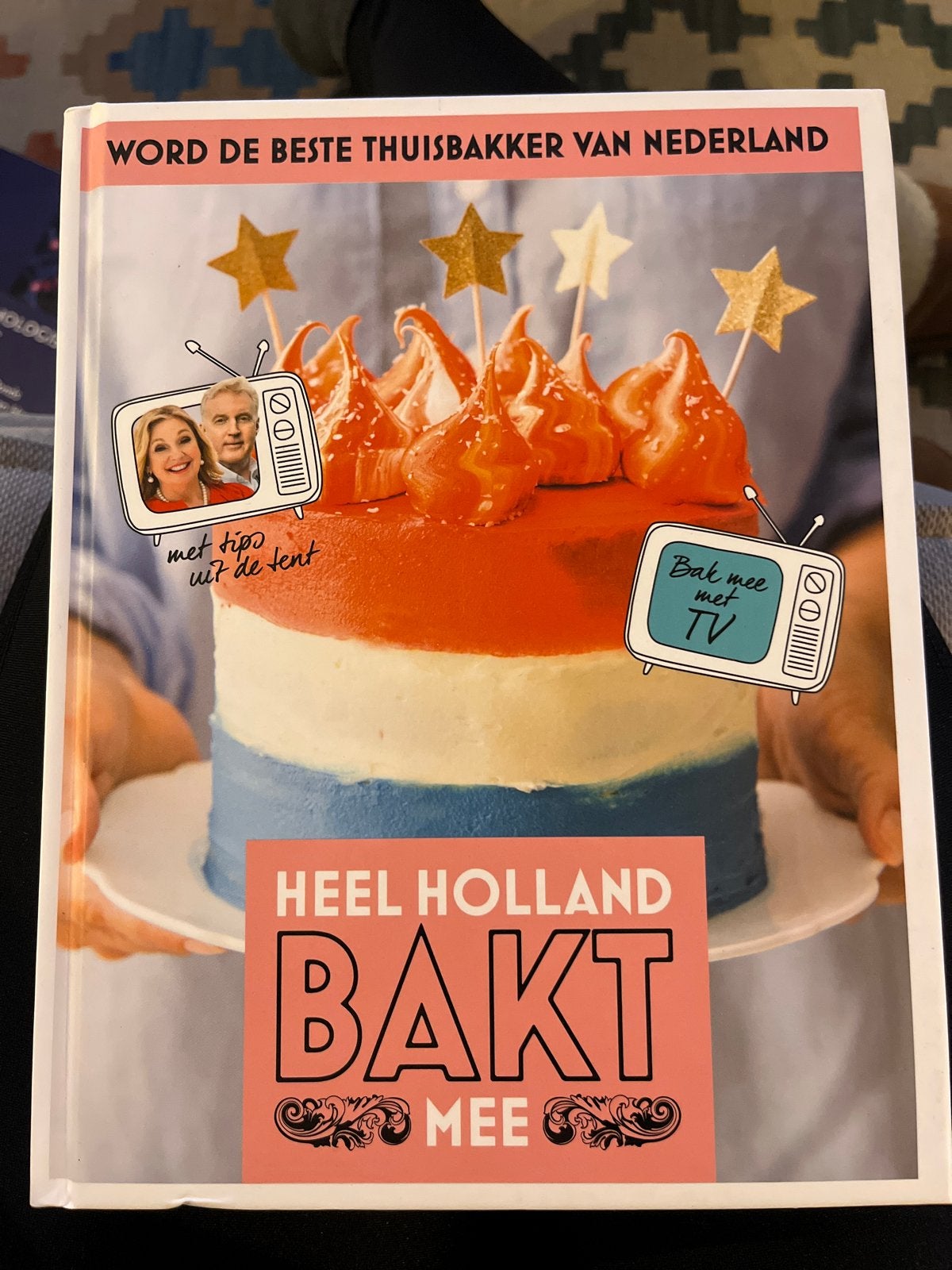 Heel Holland Bakt Mee - Kookboek, Boeken, Kookboeken, Ophalen of Verzenden, Zo goed als nieuw, Europa, Taart, Gebak en Desserts