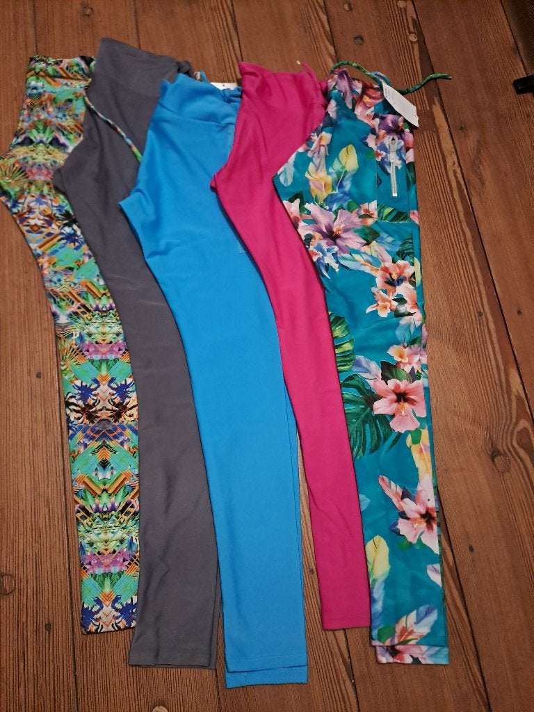 Partij (surf-)bikini's en (surf-)leggings, Ophalen of Verzenden, Nieuw, Meerkleurig, Bikini