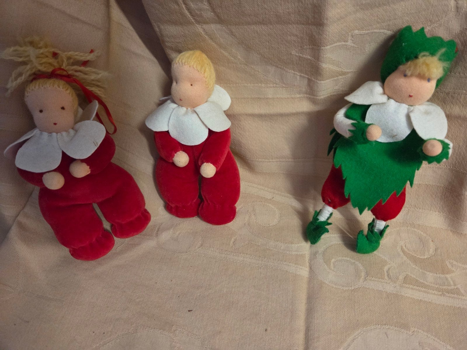 3 poppetjes seizoentafel lente  gebruikt, Ophalen of Verzenden, Gebruikt, Figuurtje(s)