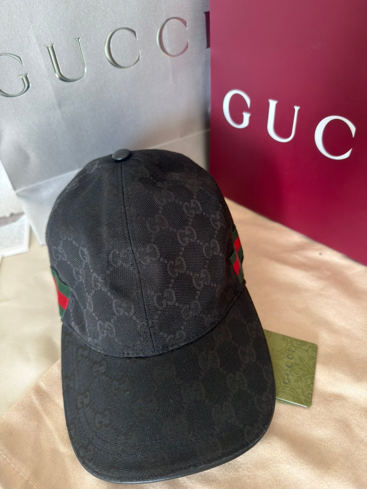 Gucci pet - Zwart - Nieuw - Maat M, Ophalen of Verzenden, Zo goed als nieuw