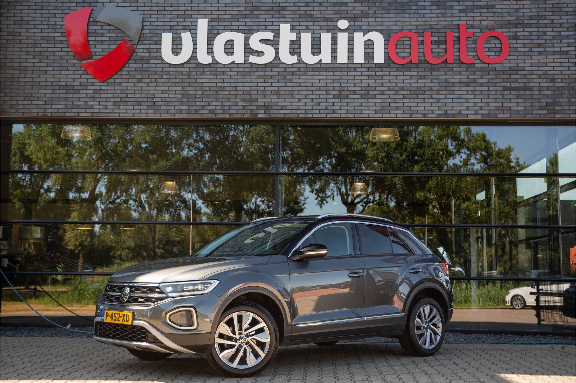 Volkswagen T-Roc 1.5 TSI Style , Achteruitrijcamera, Stoelve, Auto's, 4 cilinders, 150 pk, Bedrijf, SUV of Terreinwagen