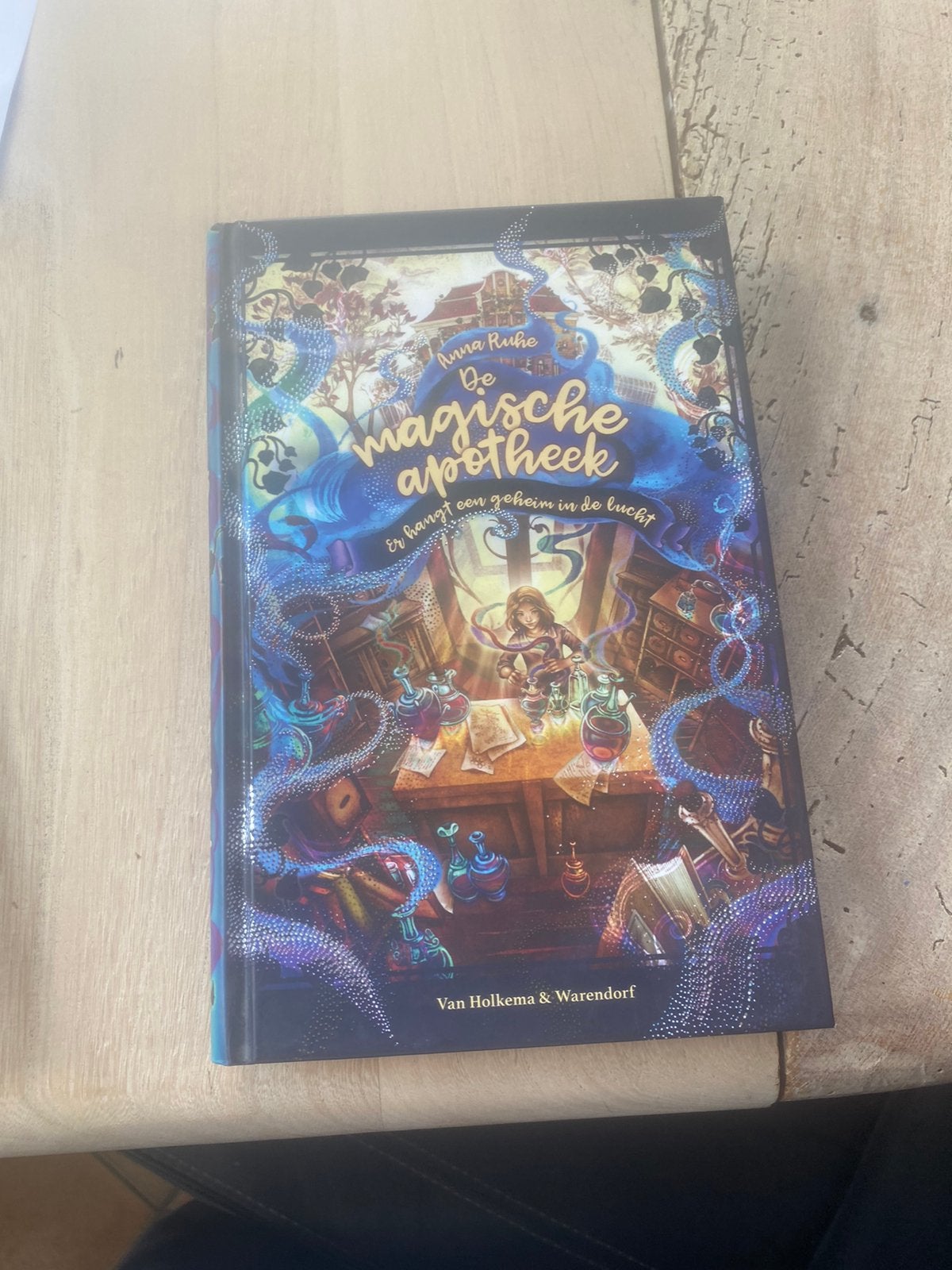 De magische apotheek 1, Boeken, Ophalen of Verzenden, Zo goed als nieuw, Tarot of Kaarten leggen, Overige typen