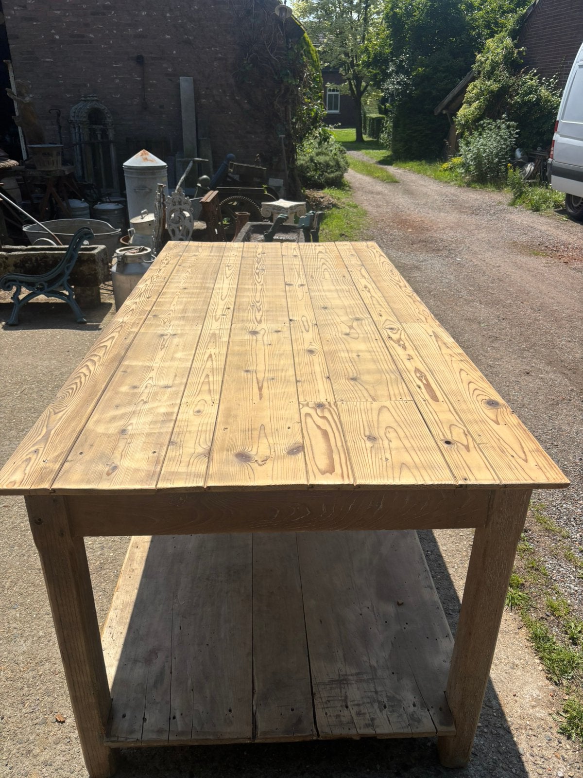 Oude werktafel of stoffentafel of oude werkbank kookeiland, Ophalen