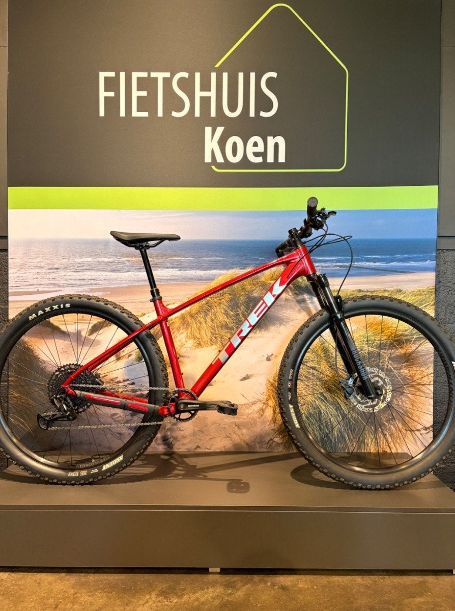 TREK Marlin 8 gen 3 CRIMSON ML 44cm ML, -, -, Nieuw, -