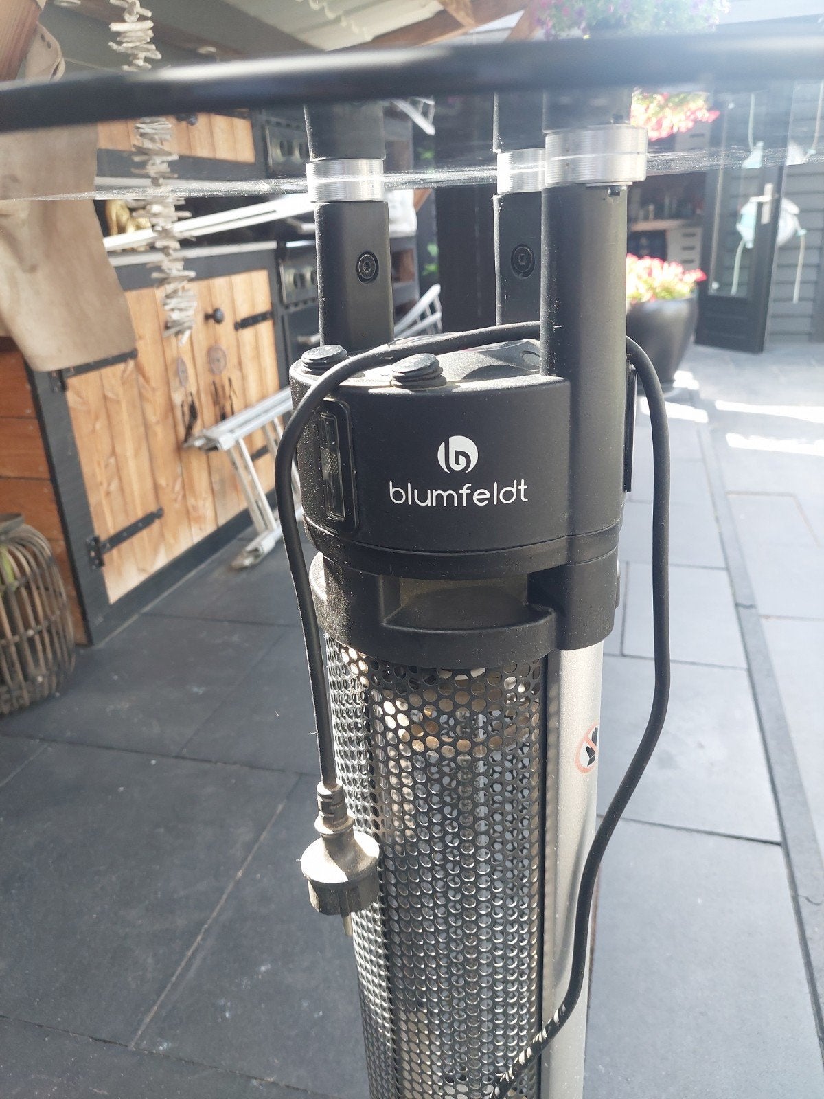 Blumfeldt Elektrische Terrasverwarmer met Glazen Tafel, Ophalen, Gebruikt, Elektrisch, Vloer