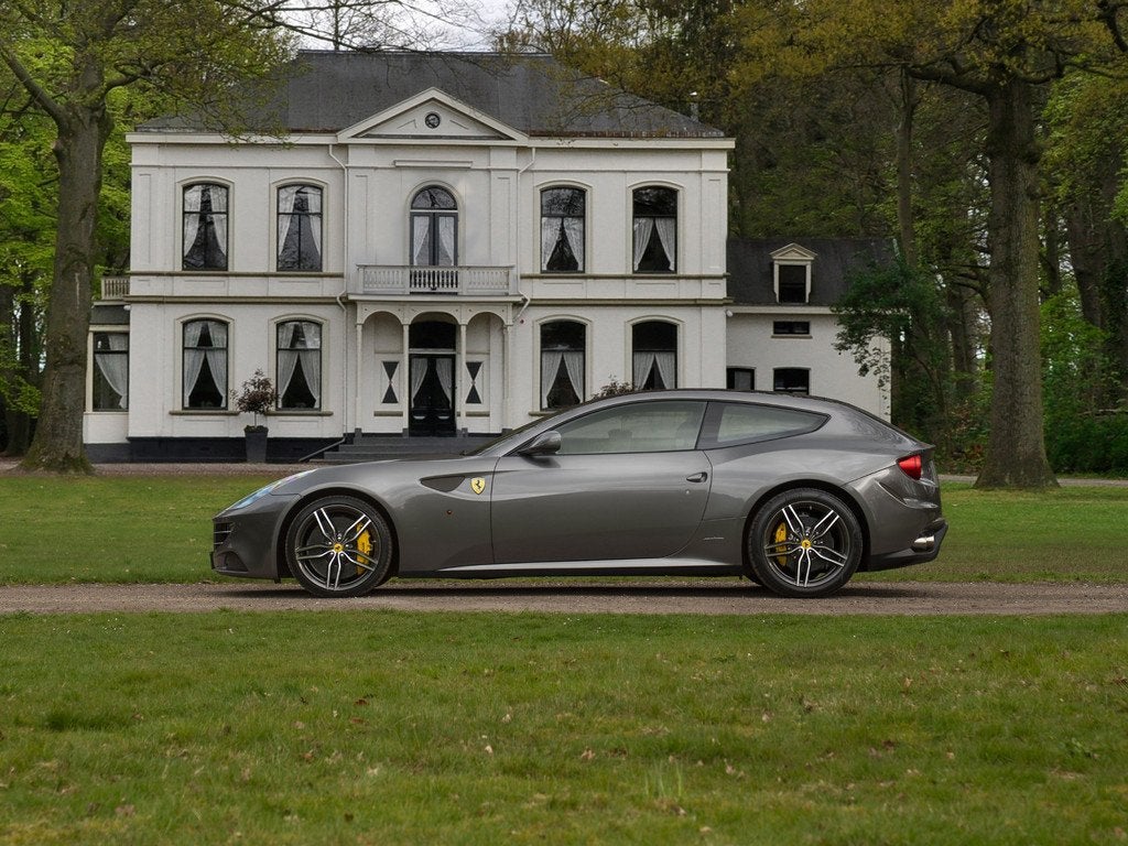 Ferrari FF 6.3 V12 | Perfect maintenance (bj 2013), Auto's, Ferrari, Automaat, Euro 5, 12 cilinders, 4 stoelen