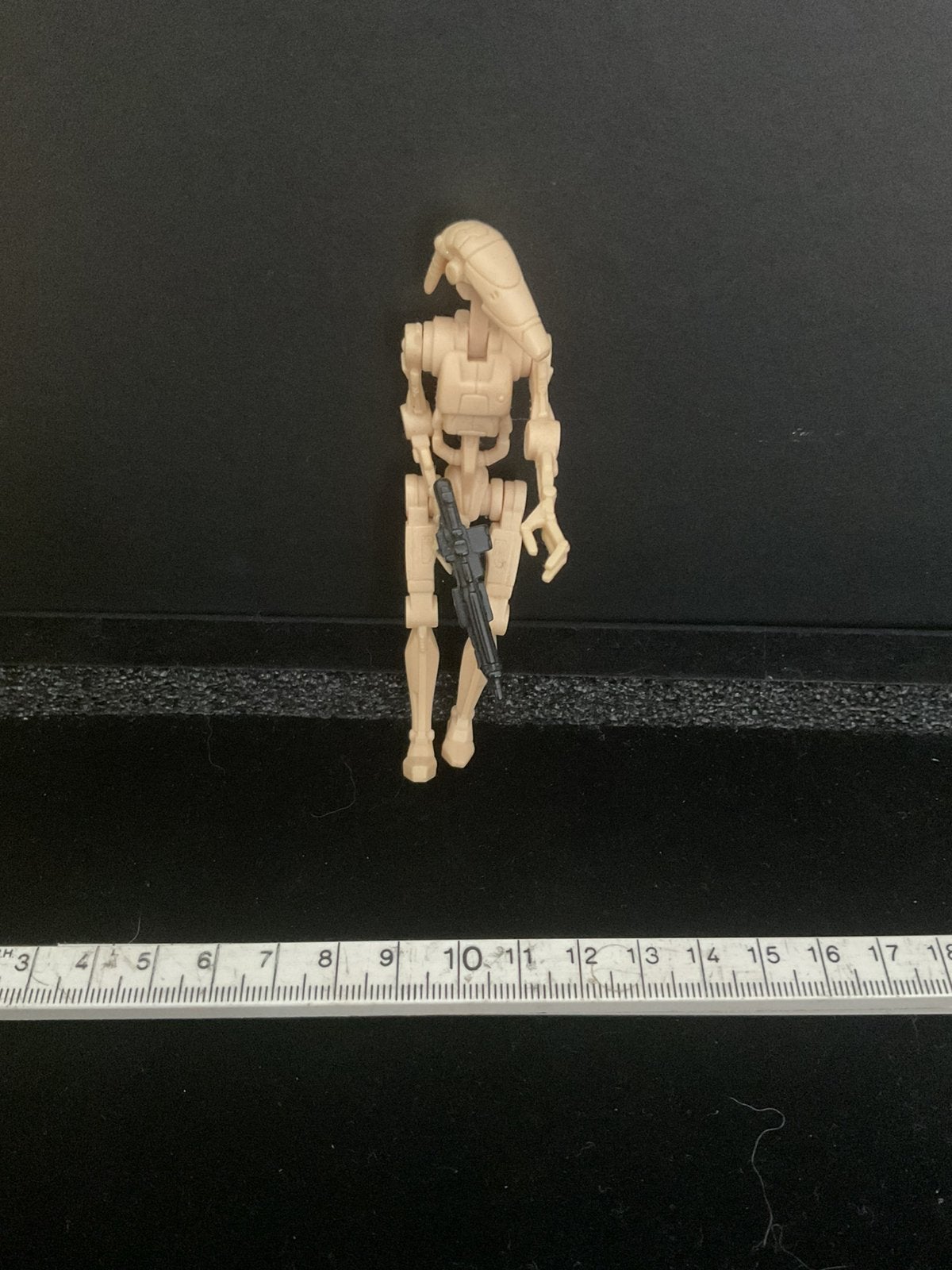 Star wars battle droid met wapen hasbro 1999, Ophalen of Verzenden, Zo goed als nieuw, Actiefiguurtje
