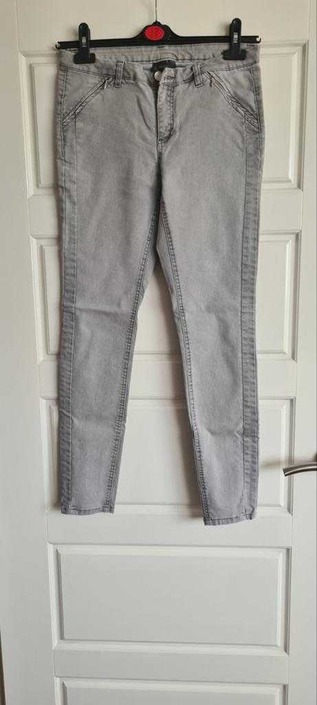 Te koop grijze dames broek, merk Yessica (C&A)maat 38, Maat 38/40 (M), Yessica, Ophalen of Verzenden, Zo goed als nieuw