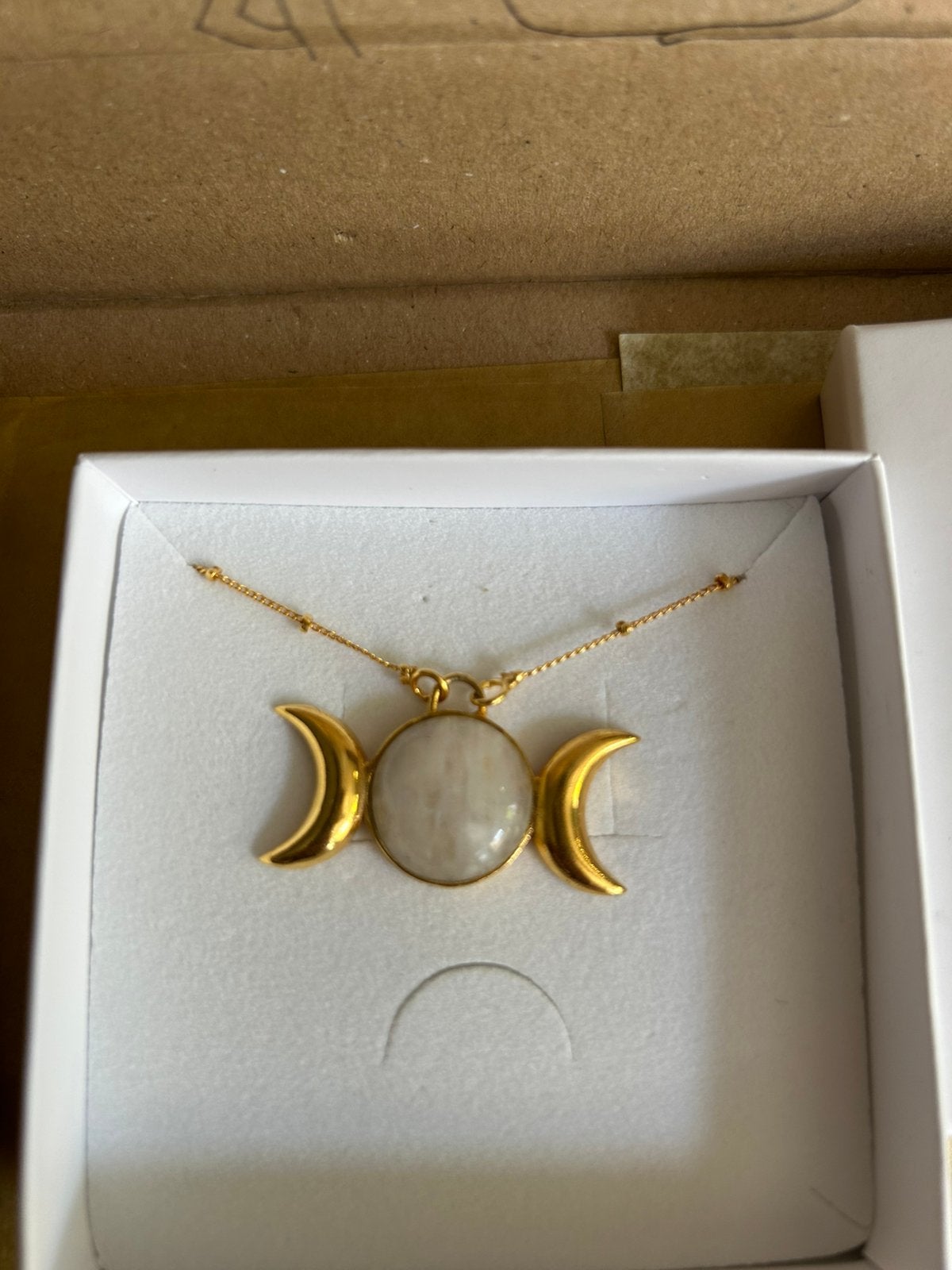 Daya Freya triple goddess moon maansteen goud wicca hekserij, Ophalen of Verzenden, Zo goed als nieuw, Goud