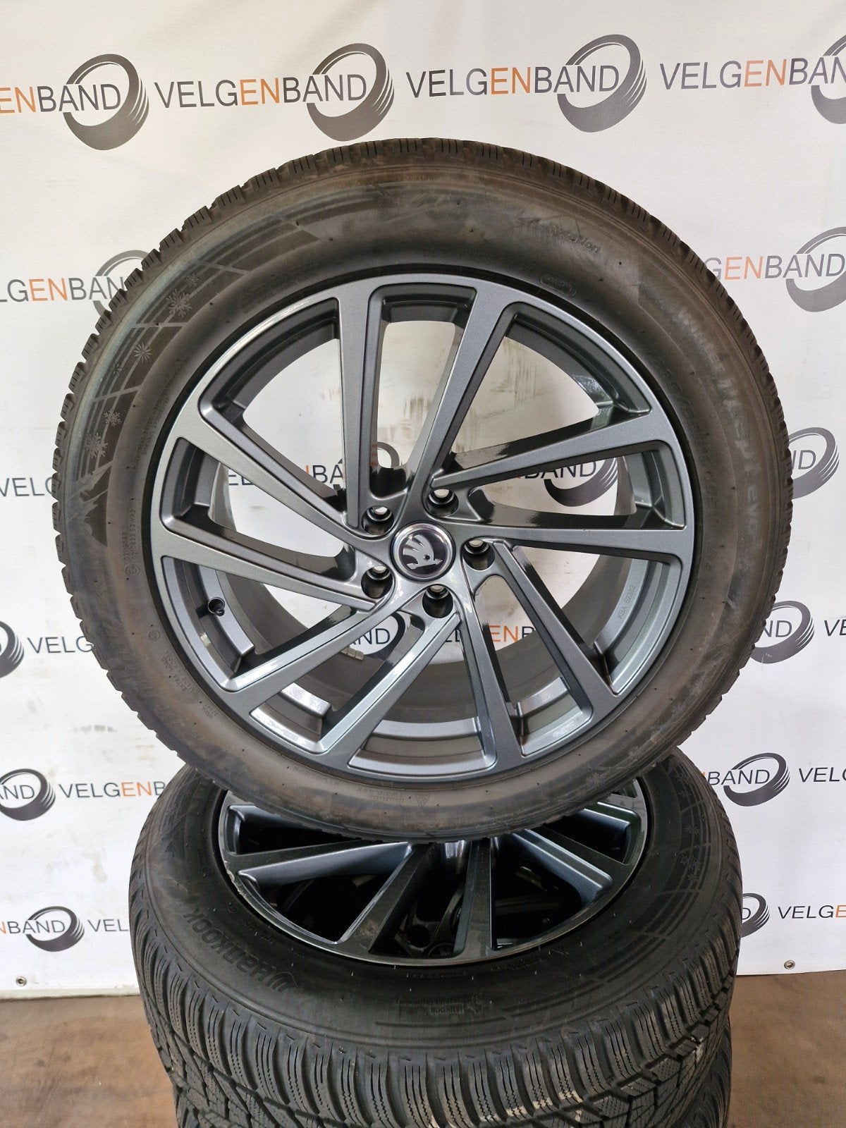 Winterset Skoda Enyac Elroq 235 55 19 5x112 57,1 winterband, Auto-onderdelen, Banden en Velgen, 19 inch, Gebruikt, ., Banden en Velgen
