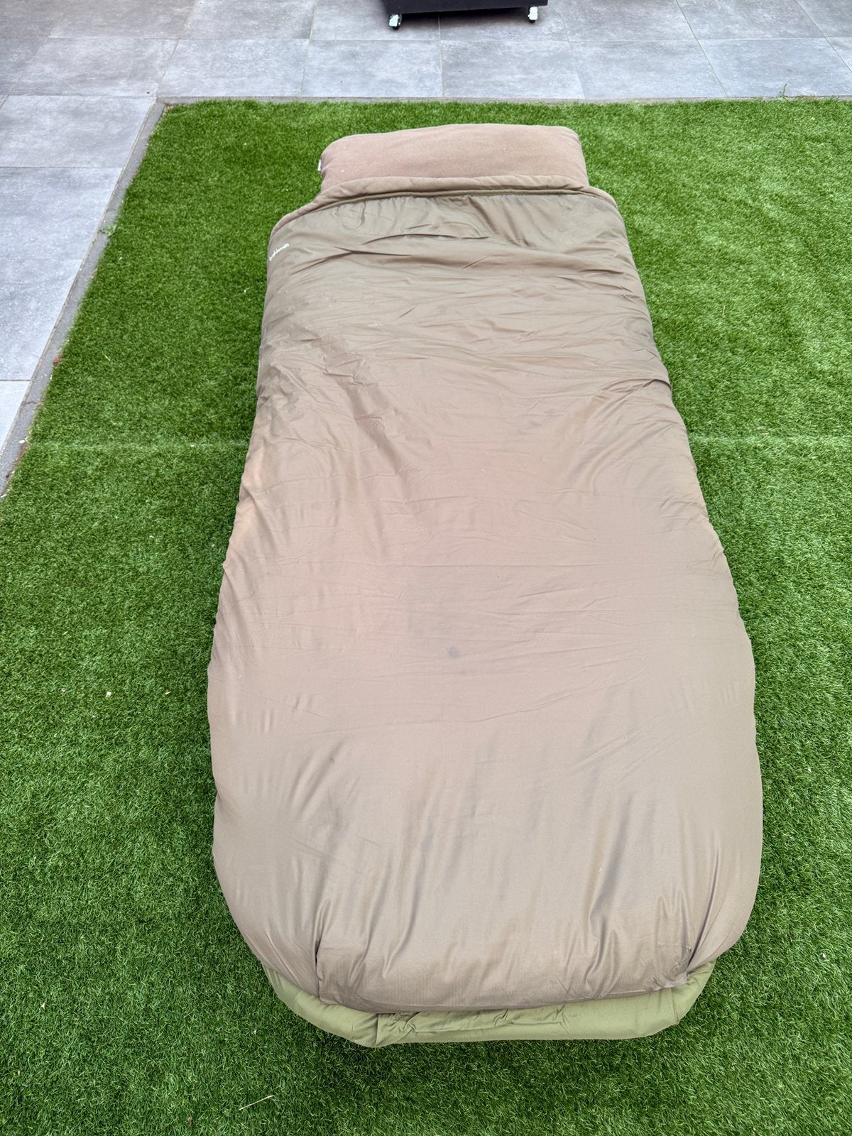 Trakker Levelite Bedchair + Trakker AS365 Slaapzak, Watersport en Boten, Hengelsport | Karpervissen, Ophalen, Zo goed als nieuw