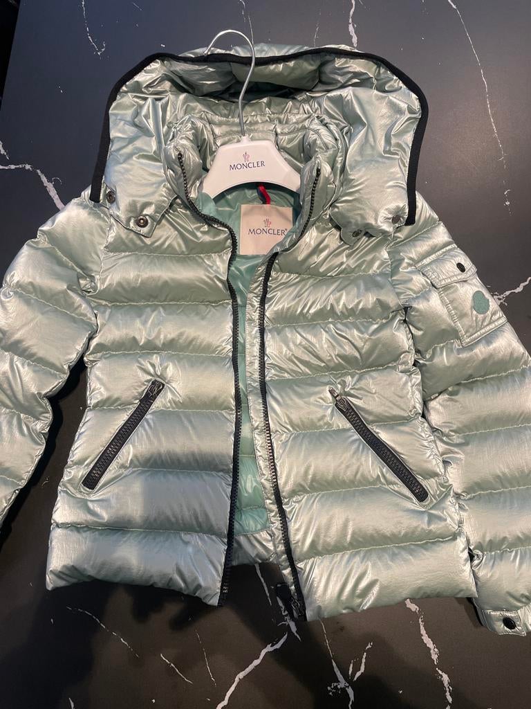 Moncler jas maat 10A (ongeveer maat 36/S), Kleding | Dames, Ophalen of Verzenden, Zo goed als nieuw
