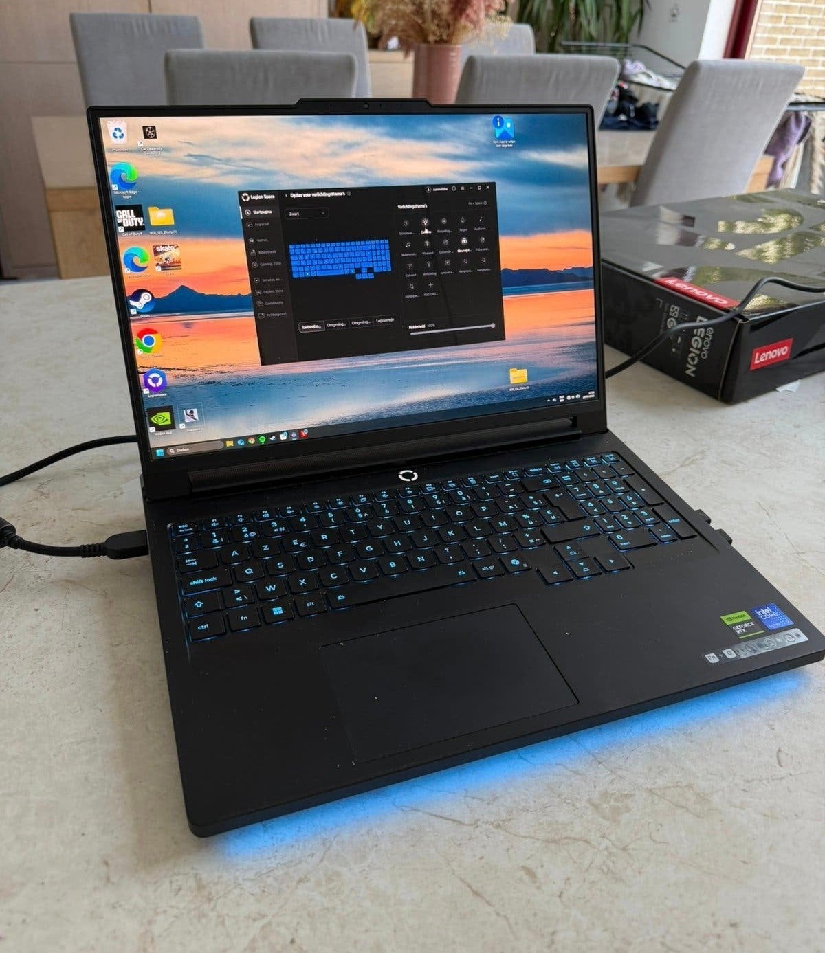 Lenovo Legion Pro 7 16lAX10H, Ultra 9275HX, RTX5090,64gb