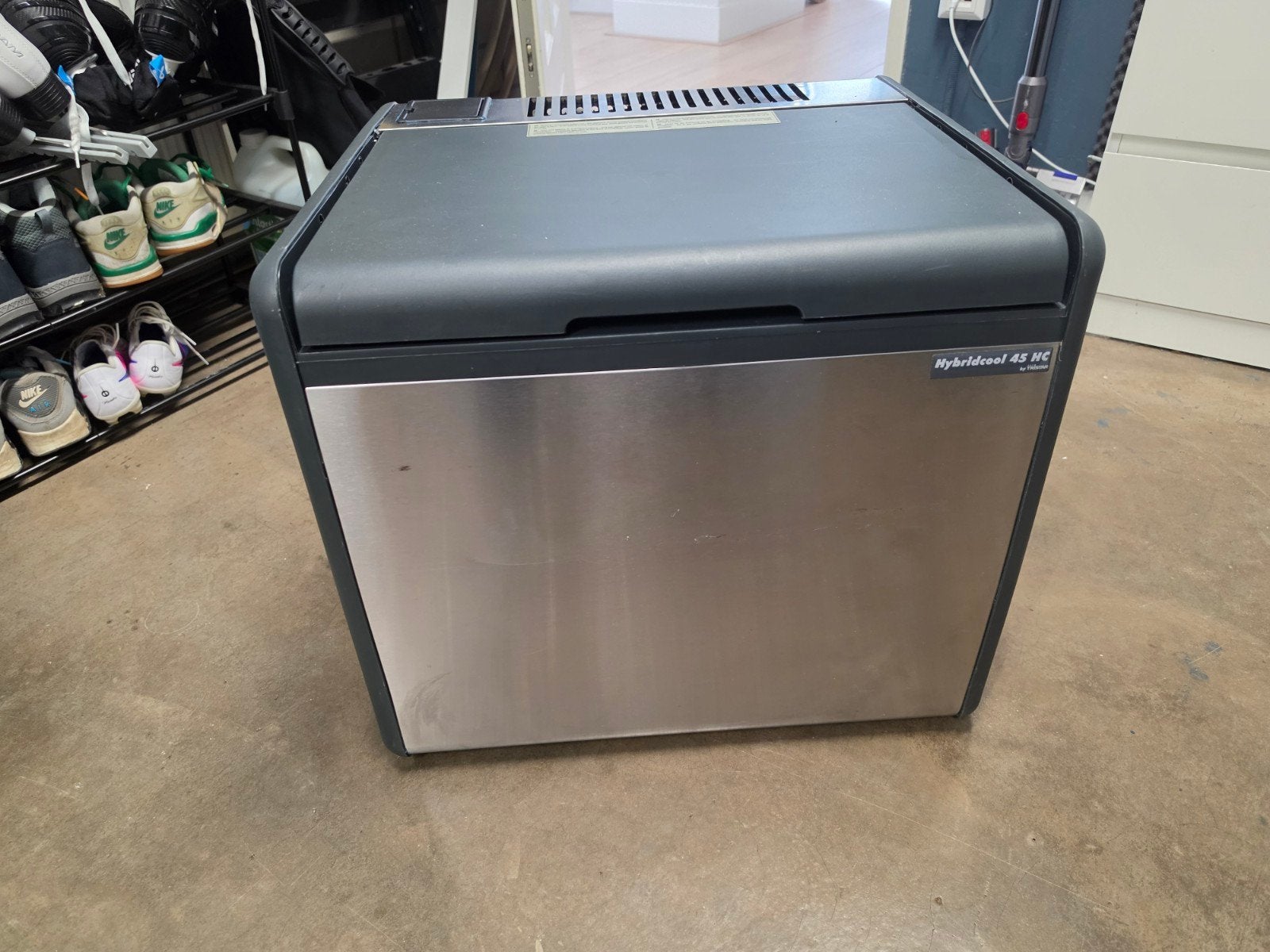 Tristar Hybridcool 45 HC Camping Koelbox 12V/220V, Caravans en Kamperen, Ophalen, Zo goed als nieuw, Koelbox, Elektrisch