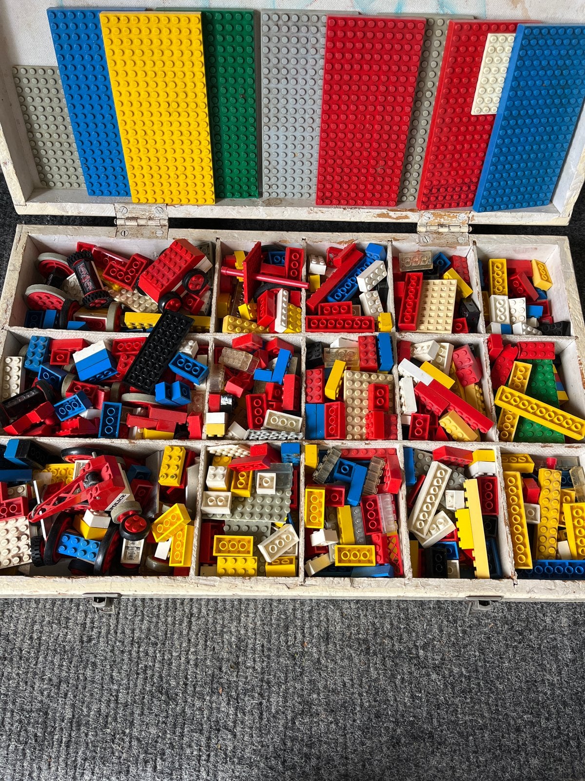 Partij vintage Lego stenen in houten kist, Ophalen, Gebruikt, Lego, Losse stenen