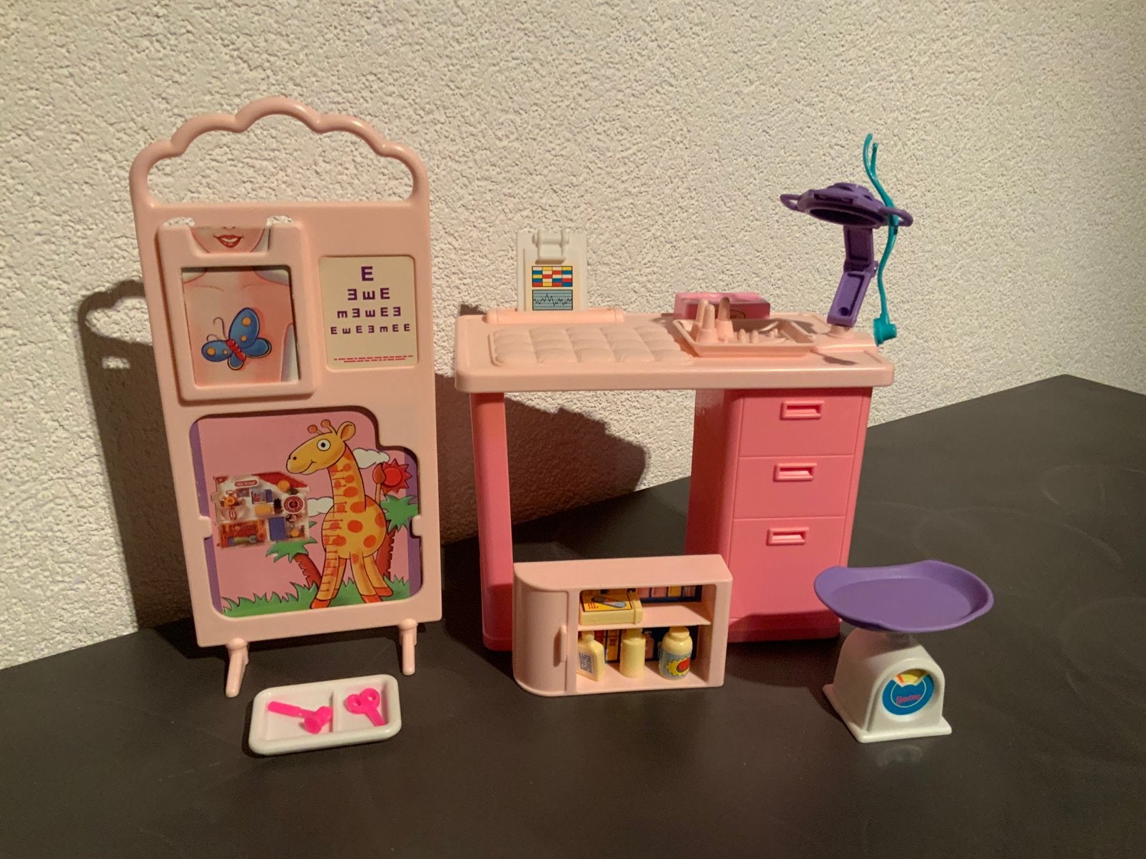 Barbie consultatie bureau. IZGS., Kinderen en Baby's, Speelgoed | Poppen, Ophalen of Verzenden, Zo goed als nieuw, Barbie