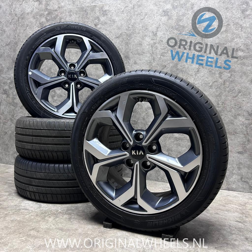 17 inch originele velgen + zomerbanden Kia Stonic, Auto-onderdelen, Banden en Velgen, Banden en Velgen, Nieuw, 17 inch, Personenwagen