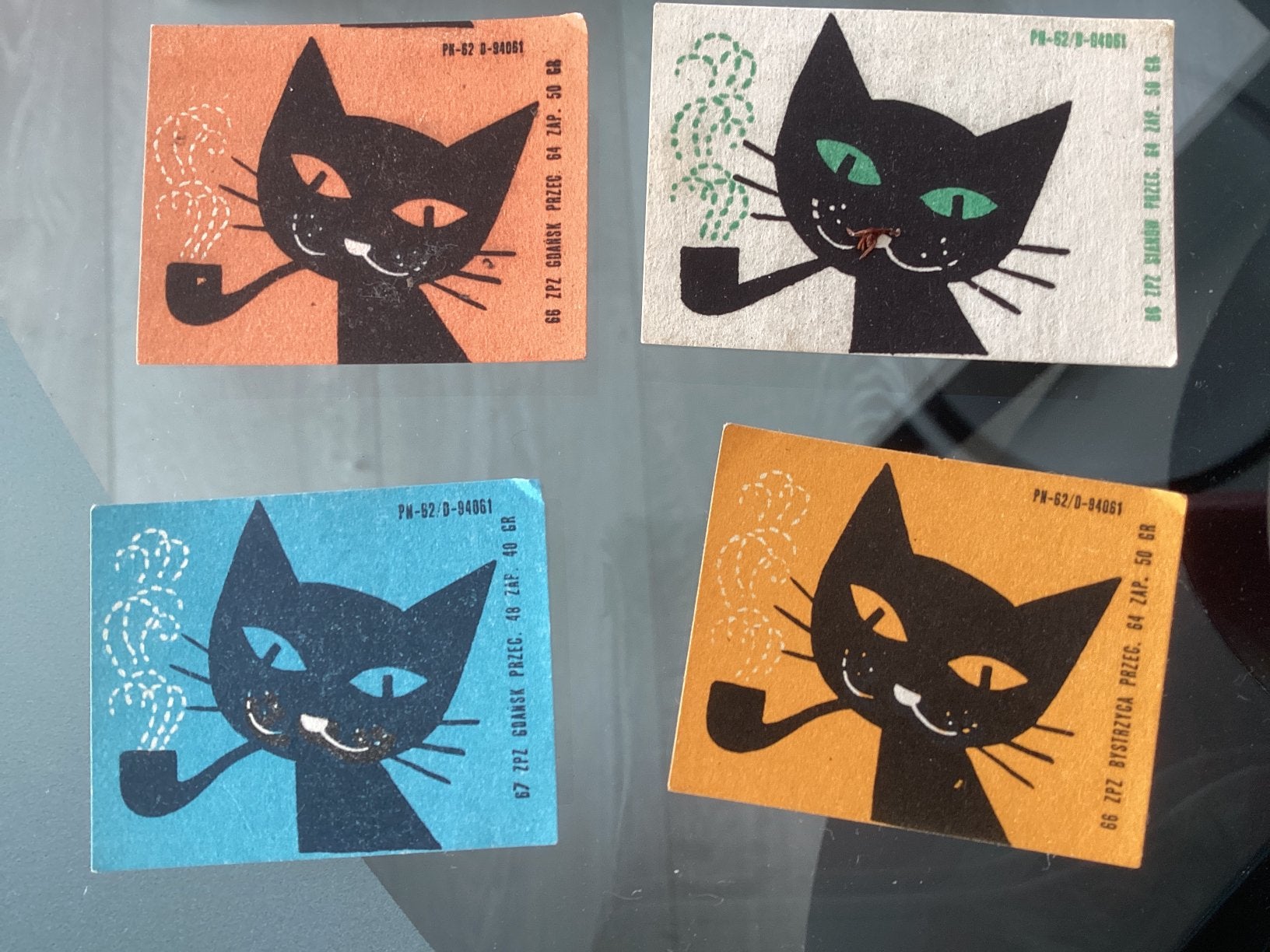Pijproker Kat poolse lucifermerken, Ophalen of Verzenden, Zo goed als nieuw, Sigarenbandjes