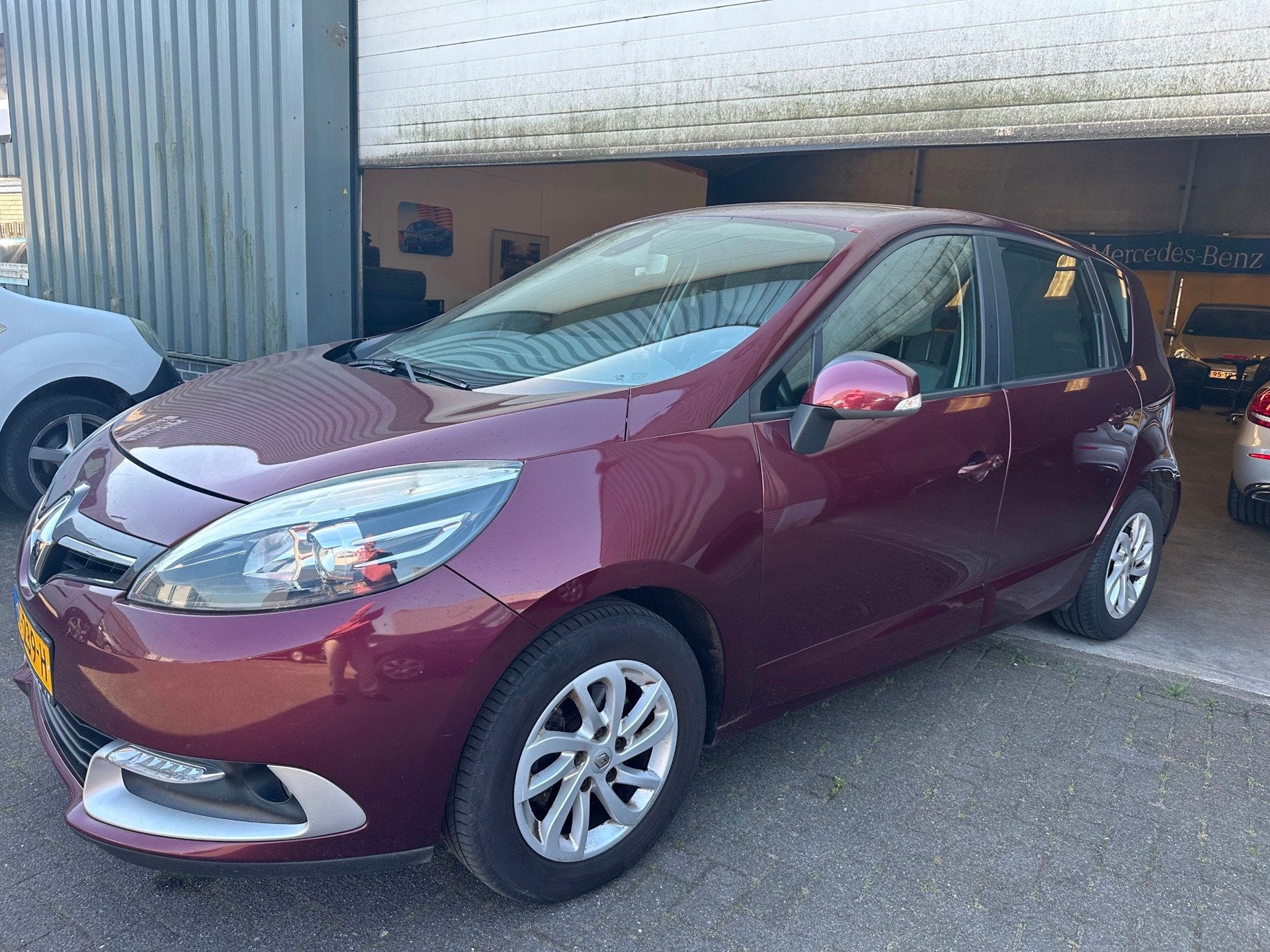Renault Scénic 1.2 TCe Limited. Lpg LEES ADVERTENTIE, Voorwielaandrijving, Euro 5, Gebruikt, 4 cilinders