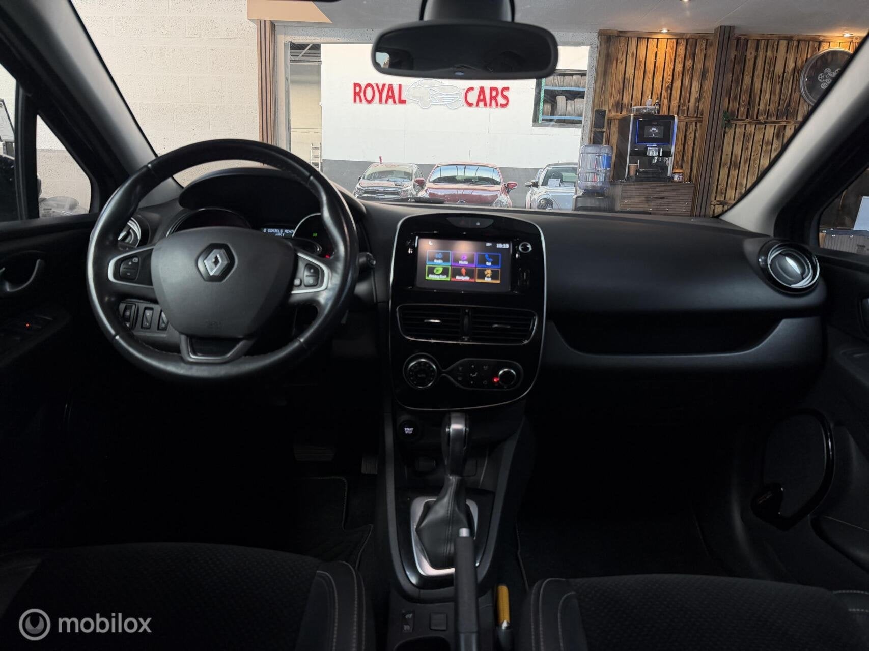 Renault Clio Estate 1.2 TCe Intens|Stoel Verw.|Camera|Automa, Gebruikt, 4 cilinders, 635 kg, Zwart
