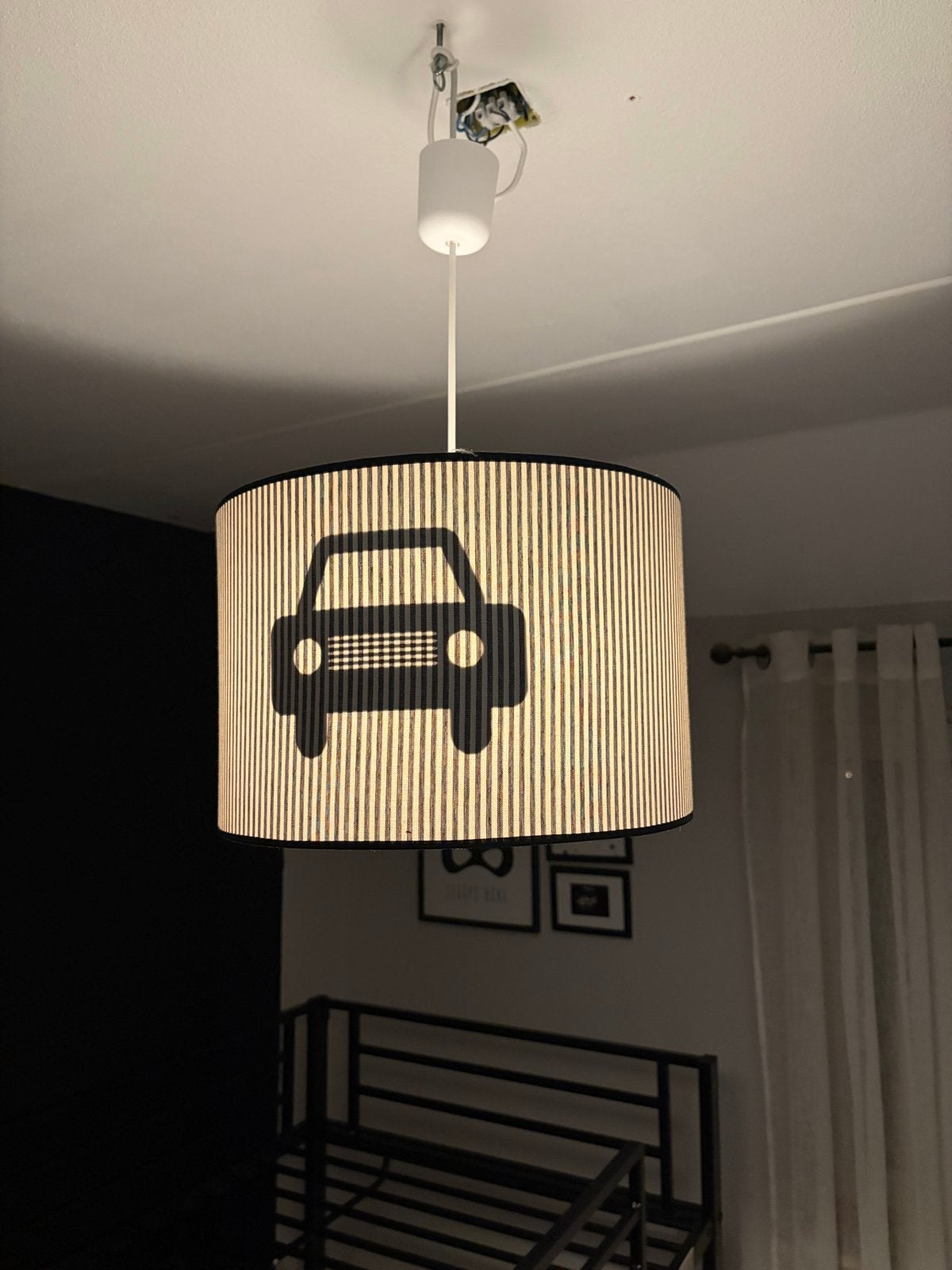 Zwart-witte hanglamp met auto-afbeelding, Ophalen, Gebruikt, Textiel, E27 (groot)