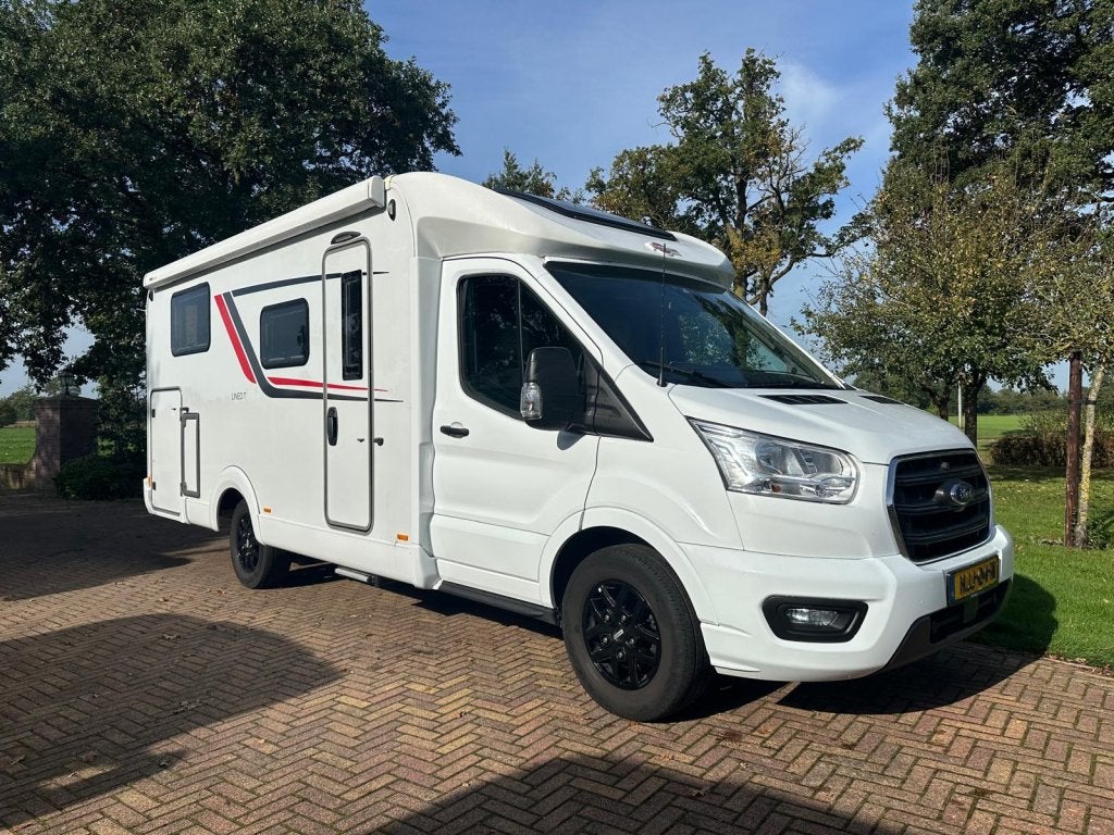 Bürstner  Lineo T690G, 2 x airco, automaat, enkele bedden, Caravans en Kamperen, Tot en met 2, 6 tot 7 meter, Bedrijf, Bürstner