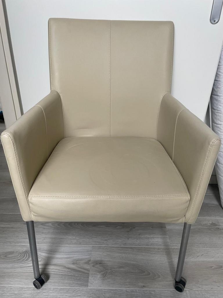 Sky lederen stoelen 4 stuks, Huis en Inrichting, Ophalen, Kunststof, Gebruikt, Minder dan 75 cm
