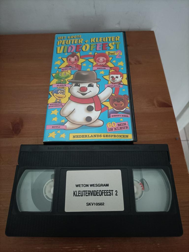 Het Grote Peuter + Kleuter Videofeest Deel 2 vhs, Cd's en Dvd's, VHS | Kinderen en Jeugd, Ophalen of Verzenden