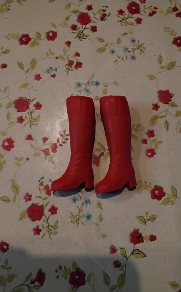 Vintage Retro sindy fleur barbie Rode laarsjes, Ophalen of Verzenden, Gebruikt, Barbie