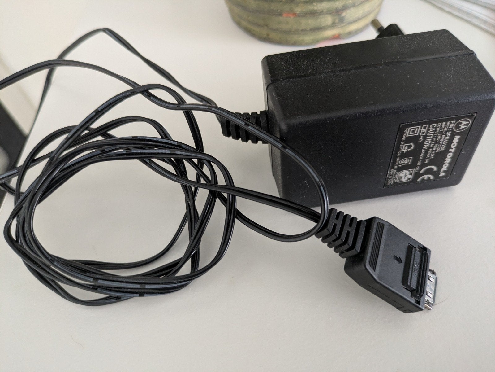 oude oplader voor een Motorola, Telecommunicatie, Ophalen of Verzenden, Gebruikt, Motorola