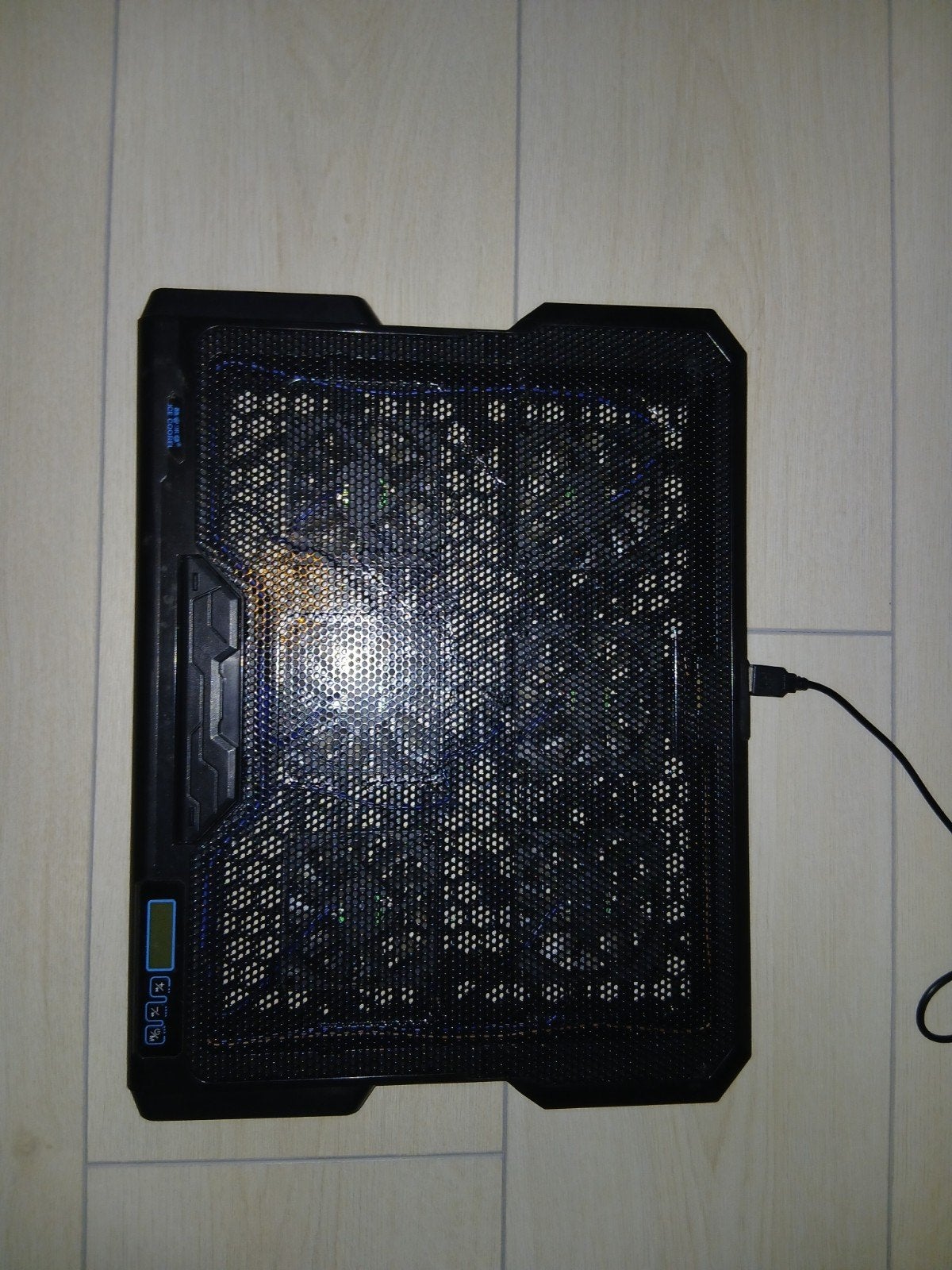 Laptop koeler 6 ventilatoren, Computers en Software, Laptopstandaarden, Ophalen