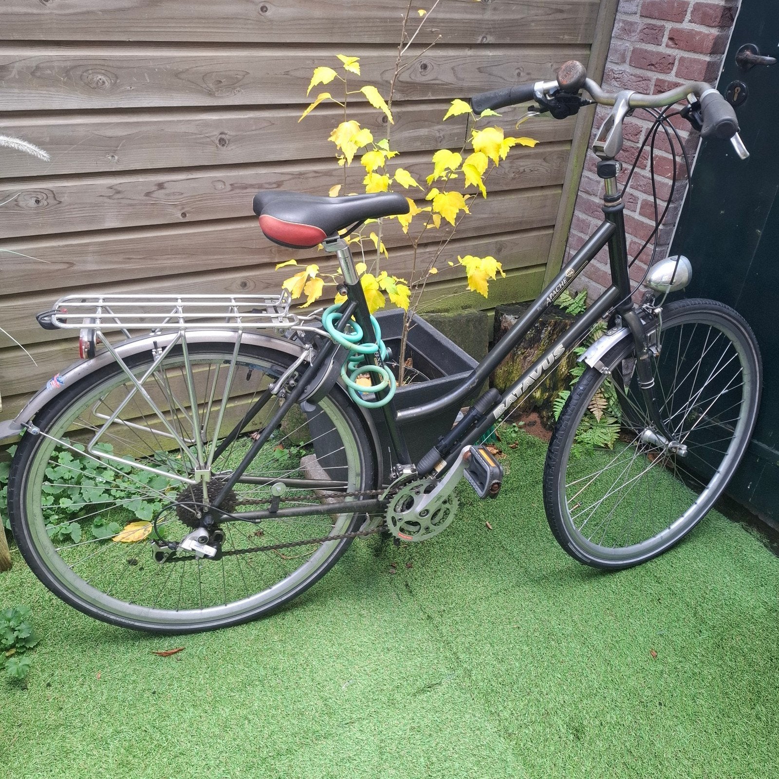 Opknapfiets Batavus fiets met versnellingen en bagagedrager, Ophalen, Velgrem, Versnellingen, Batavus