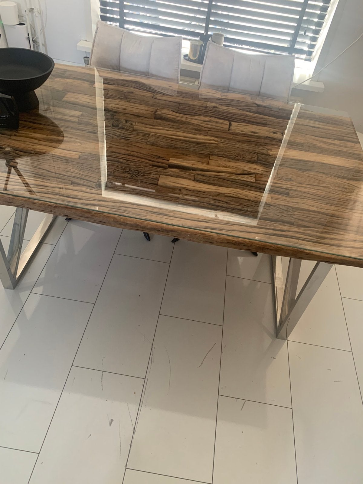 Prachtige eettafel met glasplaat en zilver kruispoten, Huis en Inrichting, Tafels | Salontafels, Ophalen, 200 cm of meer, 50 tot 100 cm