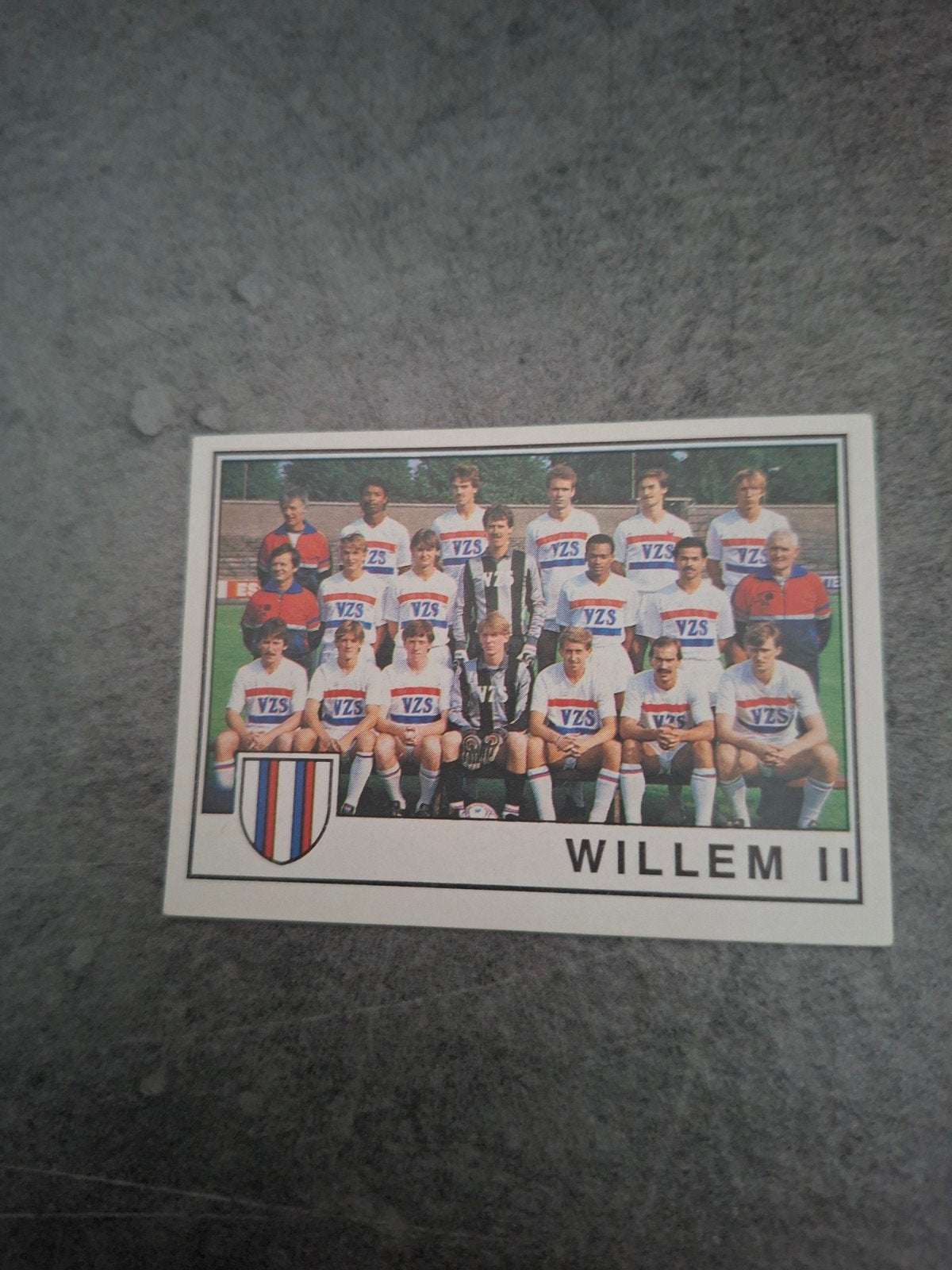 Panini sticker Voetbal 85. Teamfoto Willem II., Ophalen of Verzenden, Zo goed als nieuw, Sticker