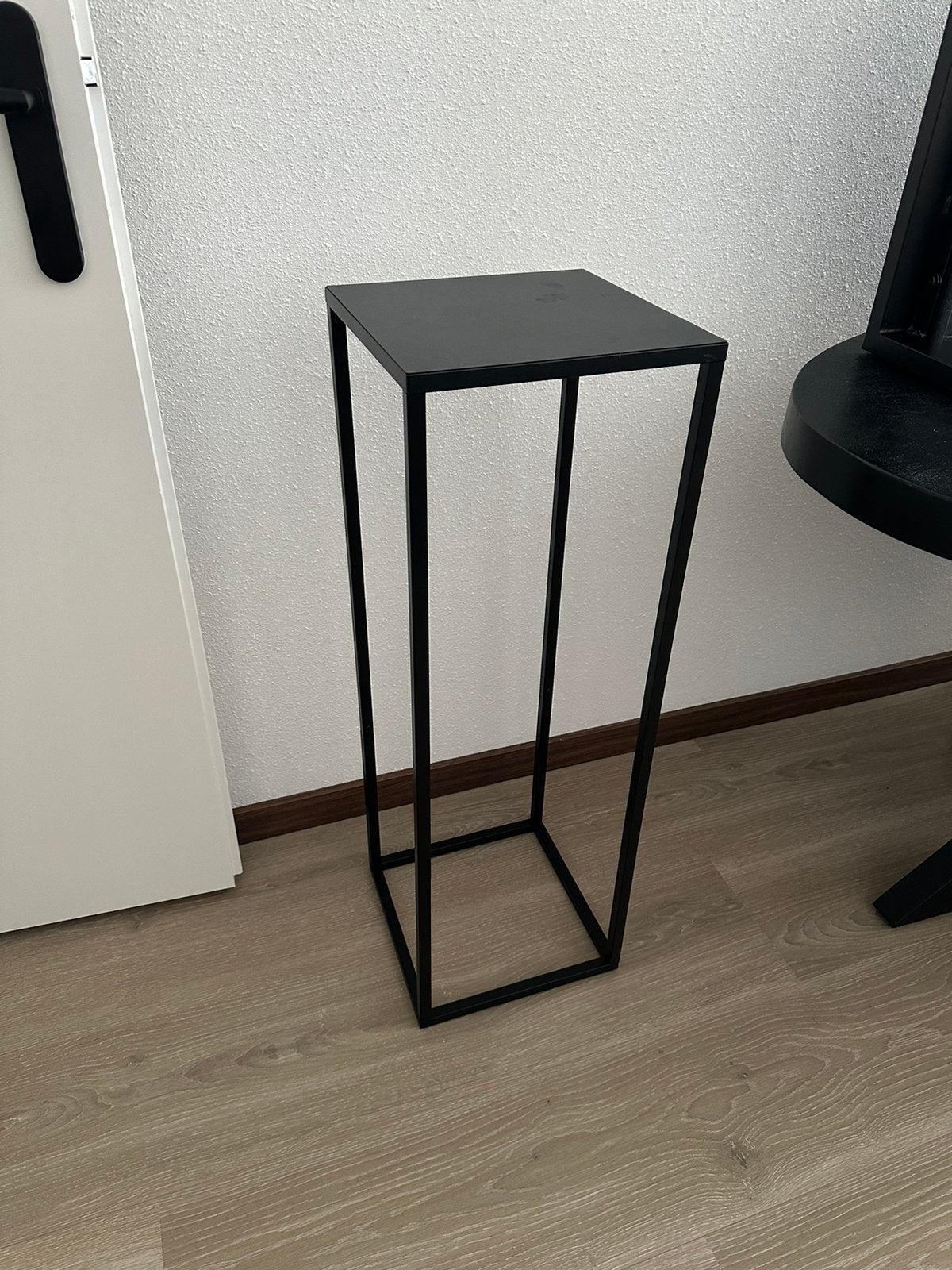 Plantenstandaard/ hoge bijzettafel, Ophalen, Zo goed als nieuw