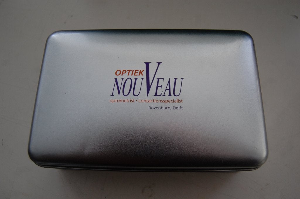 Een BLIK van NOUVEAU  optiek, Ophalen of Verzenden, Nieuw, Koek(jes)